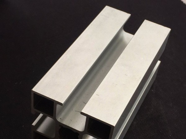 工業(yè)鋁型材從生產(chǎn)到出口經(jīng)歷了什么？